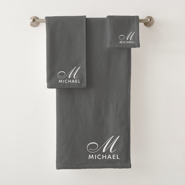 Elegant White Script Initial Monogram Gray Badhandtuch Set (Insitu)