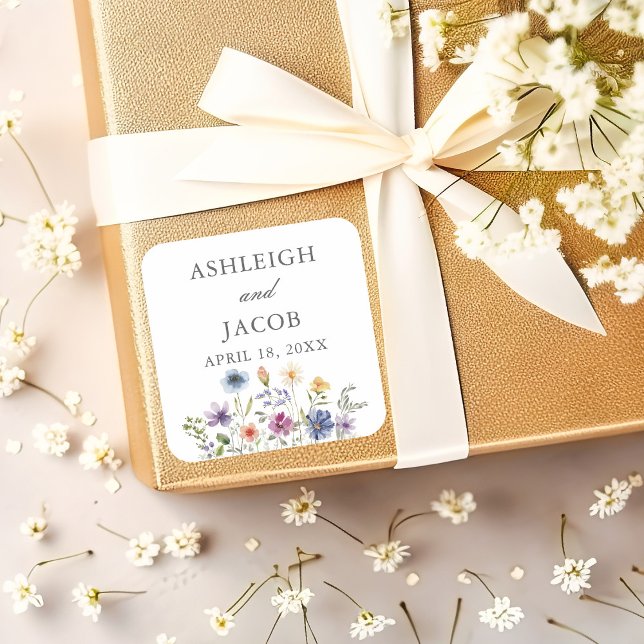 Elegant Wildflower Spring Wedding Personalized Quadratischer Aufkleber (Von Creator hochgeladen)