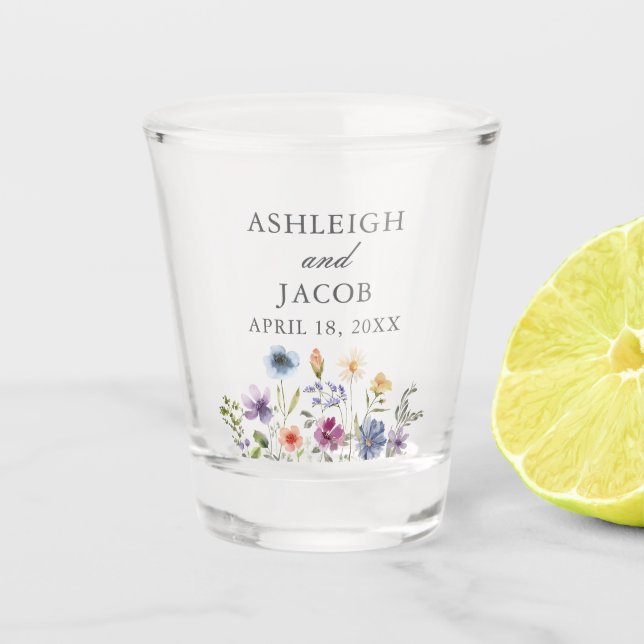 Elegant Wildflower Spring Wedding Personalized Schnapsglas (Vorderseite)