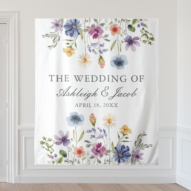 Elegant Wildflower Spring Wedding Photo Booth Wandteppich (Von Creator hochgeladen)