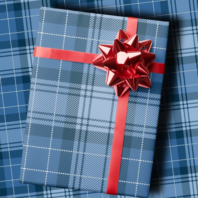 Elegant Winter Blue Tartan Plaid Gender-Neutral Geschenkpapier (Von Creator hochgeladen)