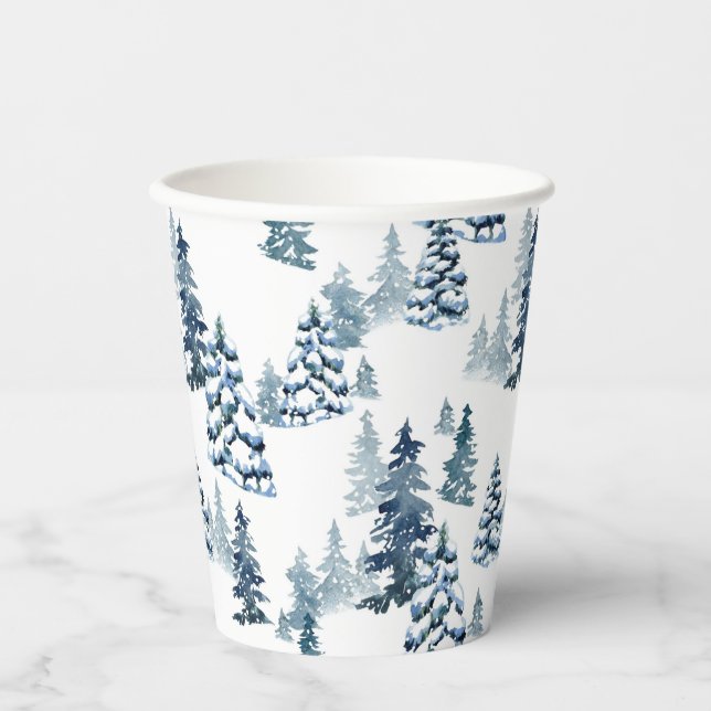 Elegant Winter Woodland Snowy Fir Forest Weihnacht Pappbecher (Vorderseite)