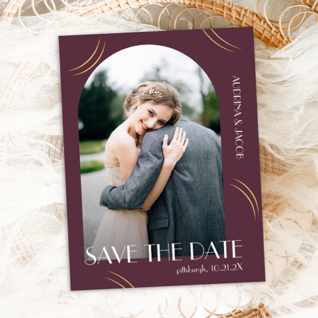 Elegant Wisps Plum Foto Wedding Save the Date Postkarte (Von Creator hochgeladen)
