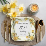 Elegant Yellow Daffodils Floral 80. Geburtstag Pappteller<br><div class="desc">Elegante gelbe Daffodien Blumenmuster "80. Geburtstag" Design mit einem Blumenquadrat aus Narzissen umgeben einen weißen und grünen Rahmen auf einem bedrückten gelb-weiß Hintergrund.</div>
