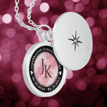 Elegante 2. 5. Rose Quartz Hochzeitstag Medaillon<br><div class="desc">Feiern Sie den 2. oder 5. Hochzeitstag mit diesem Gedenklocket! Elegante Schwarz-Weiß-Schriften mit sechseckigen Konfetti auf einem reichen rosa Hintergrund verleihen diesem besondere Anlass und Meilenstein eine unvergessliche Touch. Passen Sie Ihre Rose mit den Initialen des Paares, einer besonderen Nachricht und den Terminen für den Quarzjubiläum an. Design © W.H....</div>