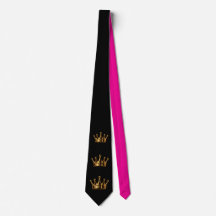 Elegante 3D goldene 3-Krone auf Schwarz