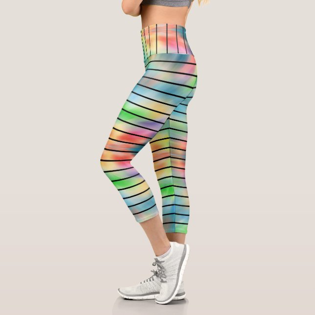 Elegante Abstrakte Regenbogenfarben Schwarze Strei Capri Leggings (Links)