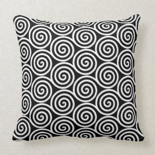 Elegante abstrakte Spiralkreise in Schwarz & Weiß Kissen