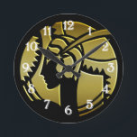 Elegante Art Deco Wine tasting in der Fattoria Mon Runde Wanduhr<br><div class="desc">Dieses Design ist eine sehr schicke Uhr und zeigt eine elegante und stilvolle Art Deco Dame in Gold. Sie zeigt ein sehr glamouröses Profil und trägt das typische Vintage Kostüm eines Flappers aus der Gatsby-Ära aus den 1920er Jahren mit einem Uhrenhut, der bei den modernen jungen Flappern der Zeit beliebt...</div>