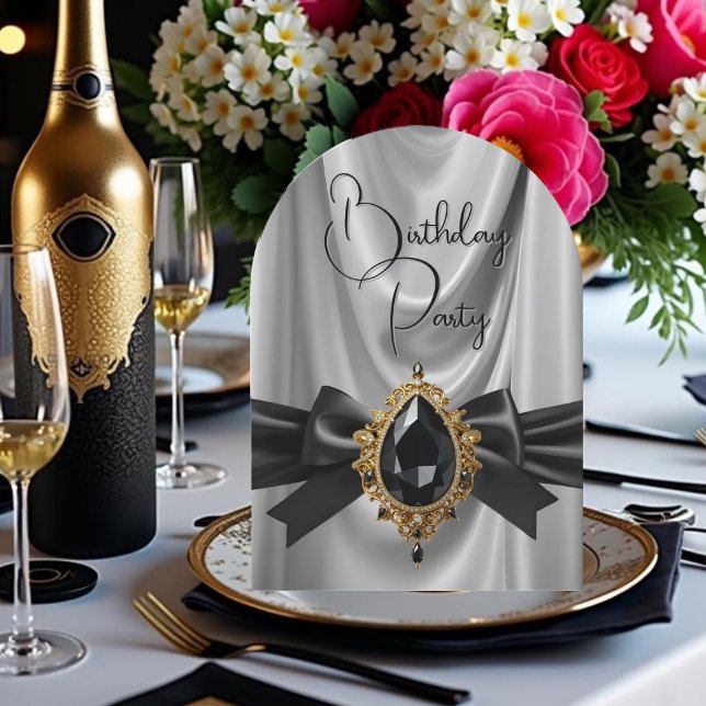 Elegante Birthday Gray Gold Black Jewel Bow Einladung (Von Creator hochgeladen)