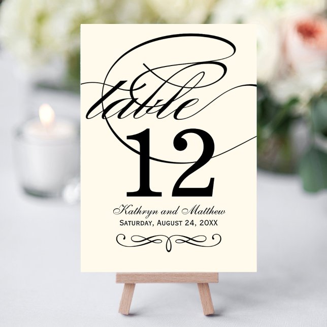 Elegante Black Calligraphy Wedding Tischnummer (Von Creator hochgeladen)