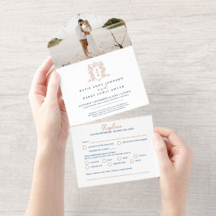 Elegante blau-roségoldene geprägte Hochzeitsfolie All-in-One-Einladung