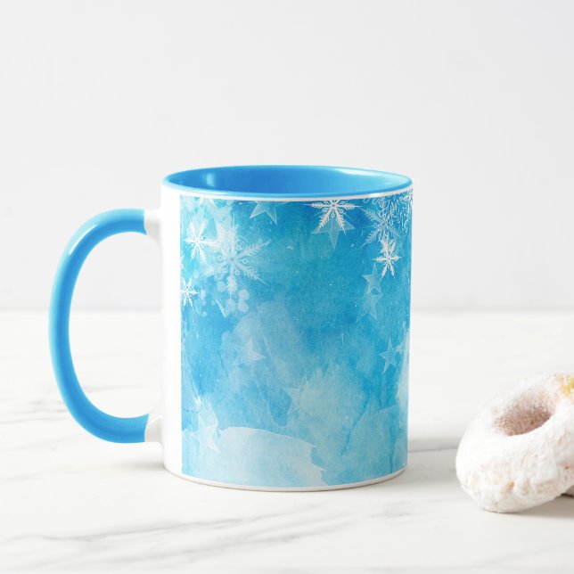 Elegante Blaue Schneeflocken| Klassische Tasse (Mit Donut)