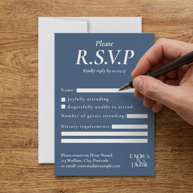 Elegante blaue Serif mit Ampere und Hochzeit RSVP Karte (Elegant Blue serif with ampersand wedding RSVP Card.)