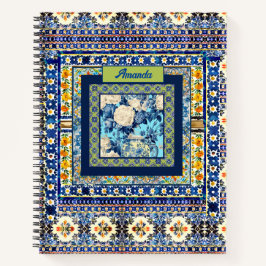 Elegante bläuliche Kachelblume Chinoiserie Monogra Notizbuch