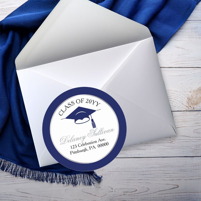 Elegante Blue Uni-Abschluß Rücksendeadresse Runder Aufkleber (Elegant Blue and Silver Tone  College | University Graduation Return Address Classic Round Sticker)