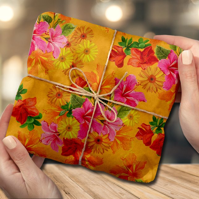 Elegante Blume auf Orange Seidenpapier (Von Creator hochgeladen)