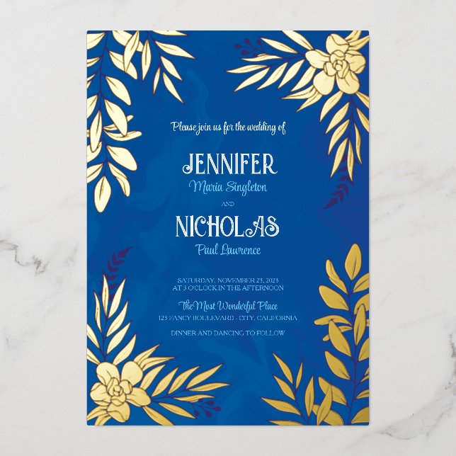 Elegante Blume und Blätter für Hochzeiten Folieneinladung (Vorderseite)