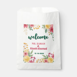 Elegante Blumendusche mit zwei Namen - Einladung Geschenktütchen