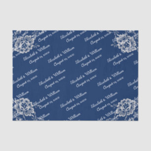 Elegante Blumenzange auf Blue Wedding Seidenpapier