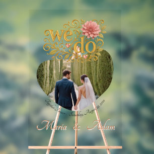 Elegante Blush-Dahlien Hochzeitsfoto mit goldenem Acrylschild