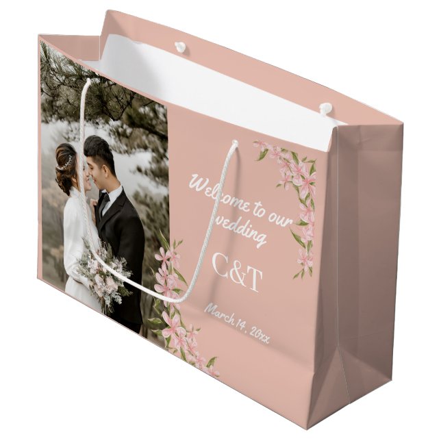 Elegante Bohemische Hochzeit in Weiß und Braun Große Geschenktüte (Vorderseite Schrägansicht)