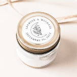 Elegante botanische Gastgeschenk Hochzeit des Mond Runder Aufkleber<br><div class="desc">Fügen Sie Ihren Umschlägen,  Gastgeschenke Hochzeiten und vielem mehr eine personalisierte Touch mit diesen eleganten Hochzeitsaufklebern in Schwarzweiß und Weiß. Das Design zeigt eine Schwarz-Linien-Kunstdarstellung eines Mondes mit Sternen und Blattwerk auf weißem Hintergrund. Ihre Namen und Ihr Hochzeitstermin werden in schwarzer Schrift angezeigt.</div>