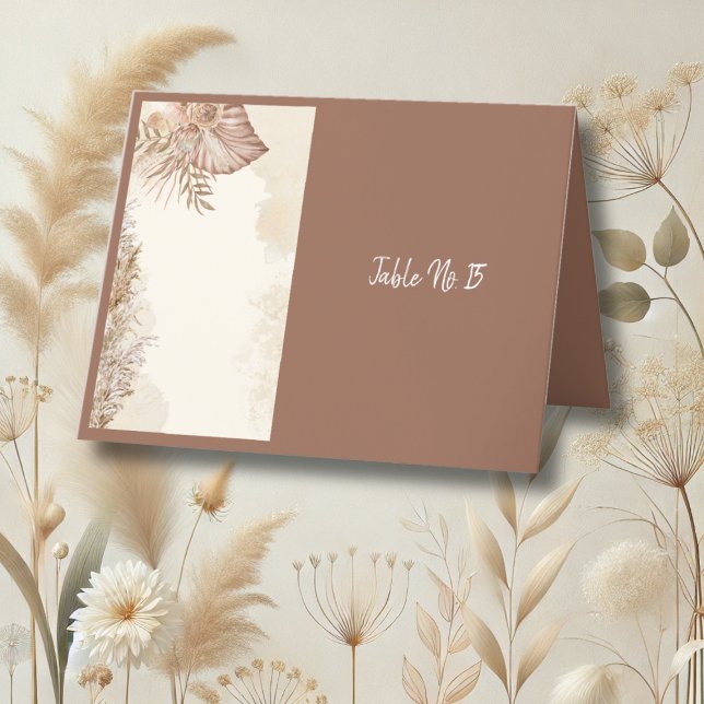 Elegante braune Boho Neutral Wedding Table Karte (Von Creator hochgeladen)