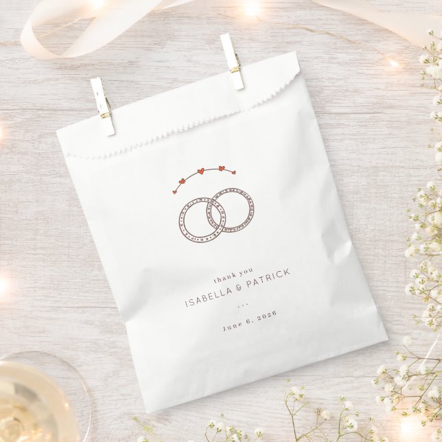 Elegante braune Ringe und Herzen Geschenktütchen (Ausgeschnitten)