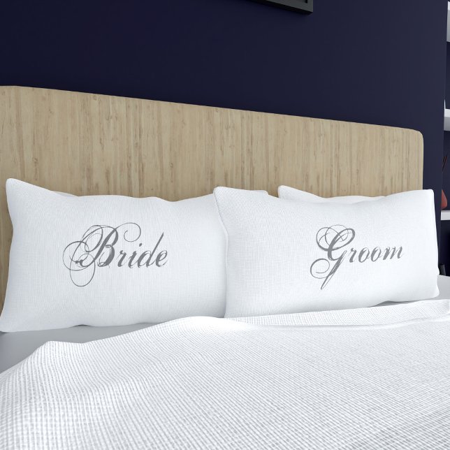 Elegante Braut und Groom White Wedding Pillow Case Kissenbezug (Elegant Bride and Groom Pillow Cases for their wedding night. Fancy!)