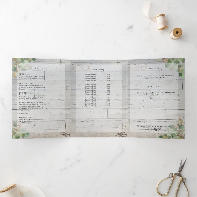 Elegante Broschüre Wellness-Center Holz und Grünpf (Innenseite)