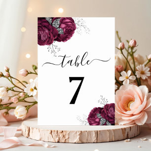 Elegante Burgunder-Pfingstrosen-Blumen Tischnummer
