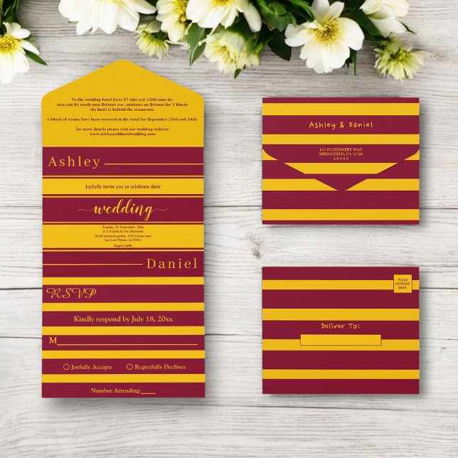 Elegante Burgunder und goldene Streifen Luxushochz All In One Einladung (Von Creator hochgeladen)