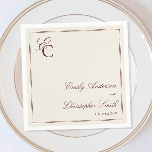Elegante burgunderrote und cremefarbene klassische serviette