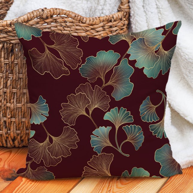 Elegante Burgundy Aquamarin Gold Ginko Blätter Kissen (Elegant burgundy/wine, teal, and gold ginko decorator pillow)
