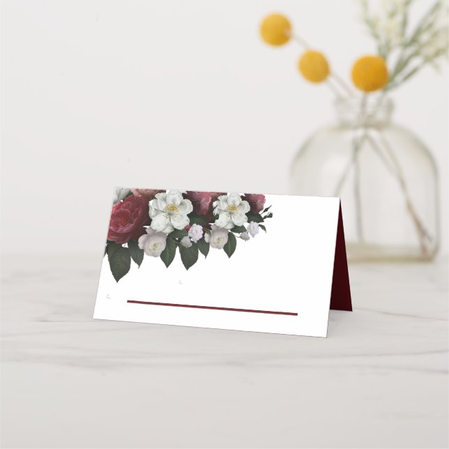 Elegante Burgundy Floral - Hochzeitgefaltete Platz Platzkarte (Vorderseite)