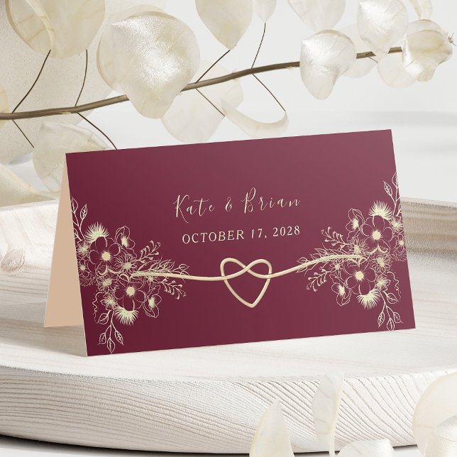 Elegante Burgundy Floral Wedding Platzkarte (Von Creator hochgeladen)