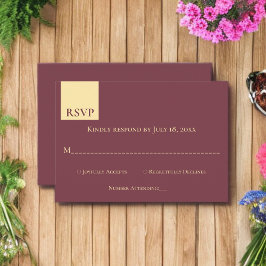 Elegante Burgundy Gold Typografy Luxury Wedding RSVP Karte