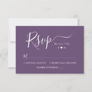 Elegante Calligraphy Monogram Lila Wedding RSVP Karte