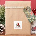 Elegante Christmas Red Kardinal Bird Holly Quadratischer Aufkleber<br><div class="desc">Schönes,  elegantes Drehbuch Frohe Weihnachts-Rot-Kardinal-Vogel auf einer Heiligen Beere verlasse Cocktail-Aufkleber. Fügen Sie diese zu Ihren Urlaubskarten,  Geschenken oder verwenden Sie sie für Umschlag Aufkleber,  um sie eleganter und spezieller zu machen.</div>
