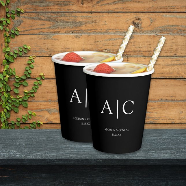 Elegante Classic Black Monogram Wedding Pappbecher (Von Creator hochgeladen)