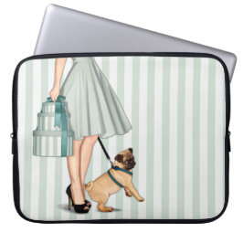 Elegante Dame und Mops Laptopschutzhülle