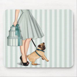 Elegante Dame und Mops Mousepad