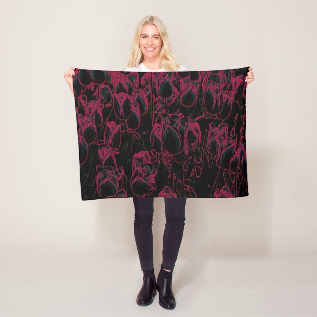 Elegante Decke mit Pinkem Blumenmuster (Beispiel)