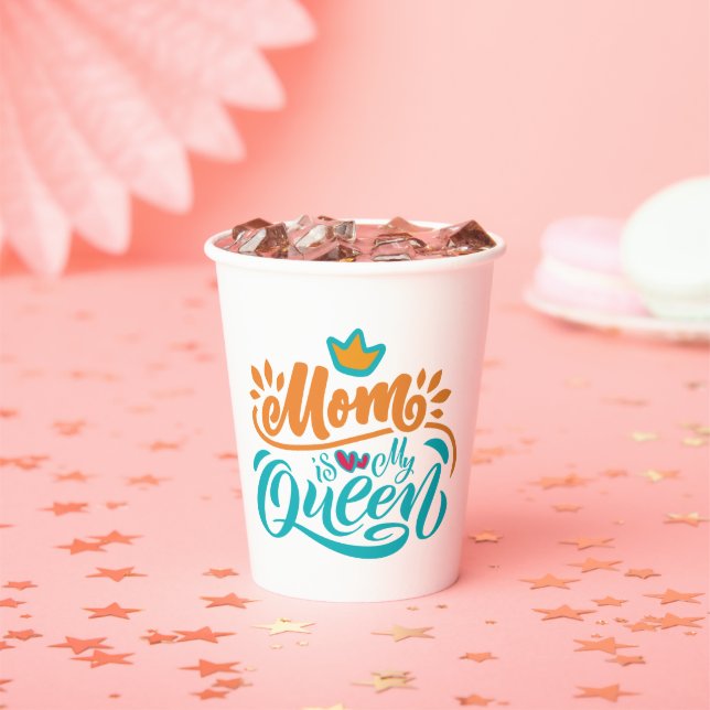 Elegante Design Typografie Mama ist meine Königin Pappbecher (Insitu)