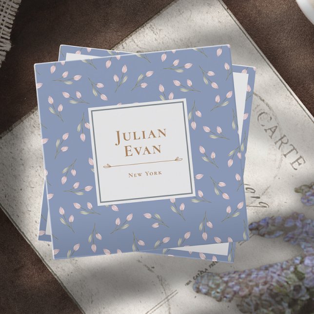 Elegante Dusty Blue Floral Pattern Business Card Quadratische Visitenkarte (Von Creator hochgeladen)