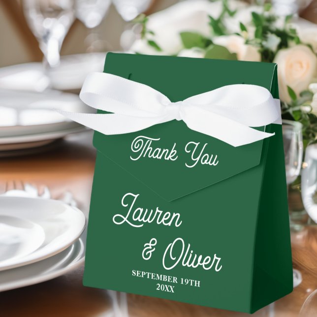 Elegante Emerald Green Script Minimalistisch Weddi Geschenkschachtel (Von Creator hochgeladen)