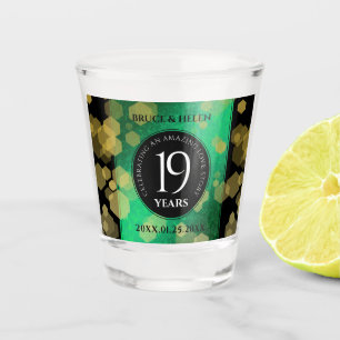 Elegante Feier zum 19. Jadefest zum Jahrestag der Schnapsglas