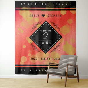 Elegante Feier zum 2. Hochzeitstag mit Granat Wandteppich
