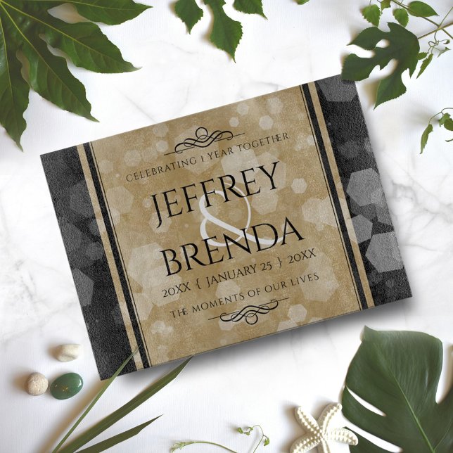 Elegante Feier zum Hochzeitstag Schneidebrett (Von Creator hochgeladen)